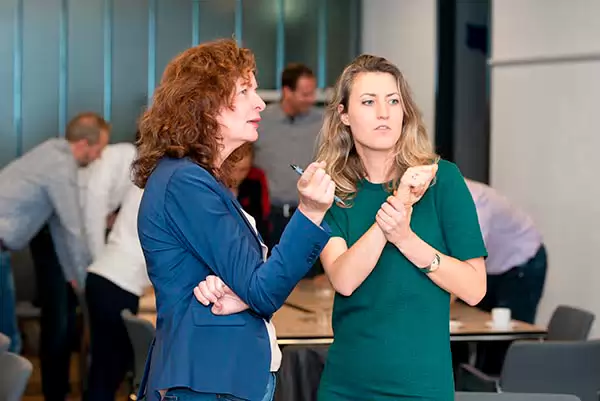 Interieurarchitecten Ellen Schild (links) en Loran Kampen (rechts)