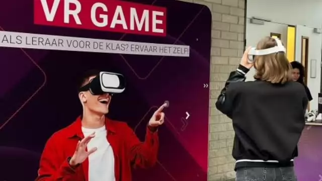 VR bril game Ervaren voor de klas tijdens open dag - Fontys Educatie