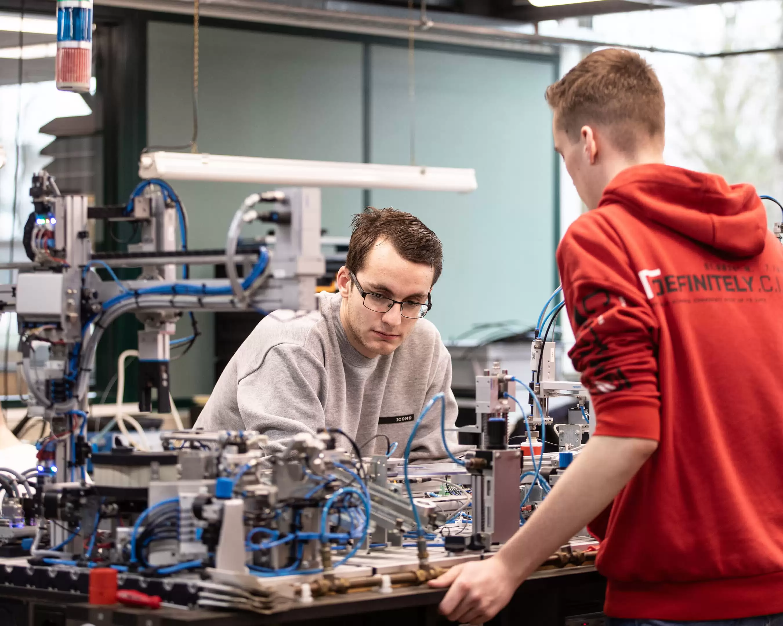 Students from Mechatronics are working