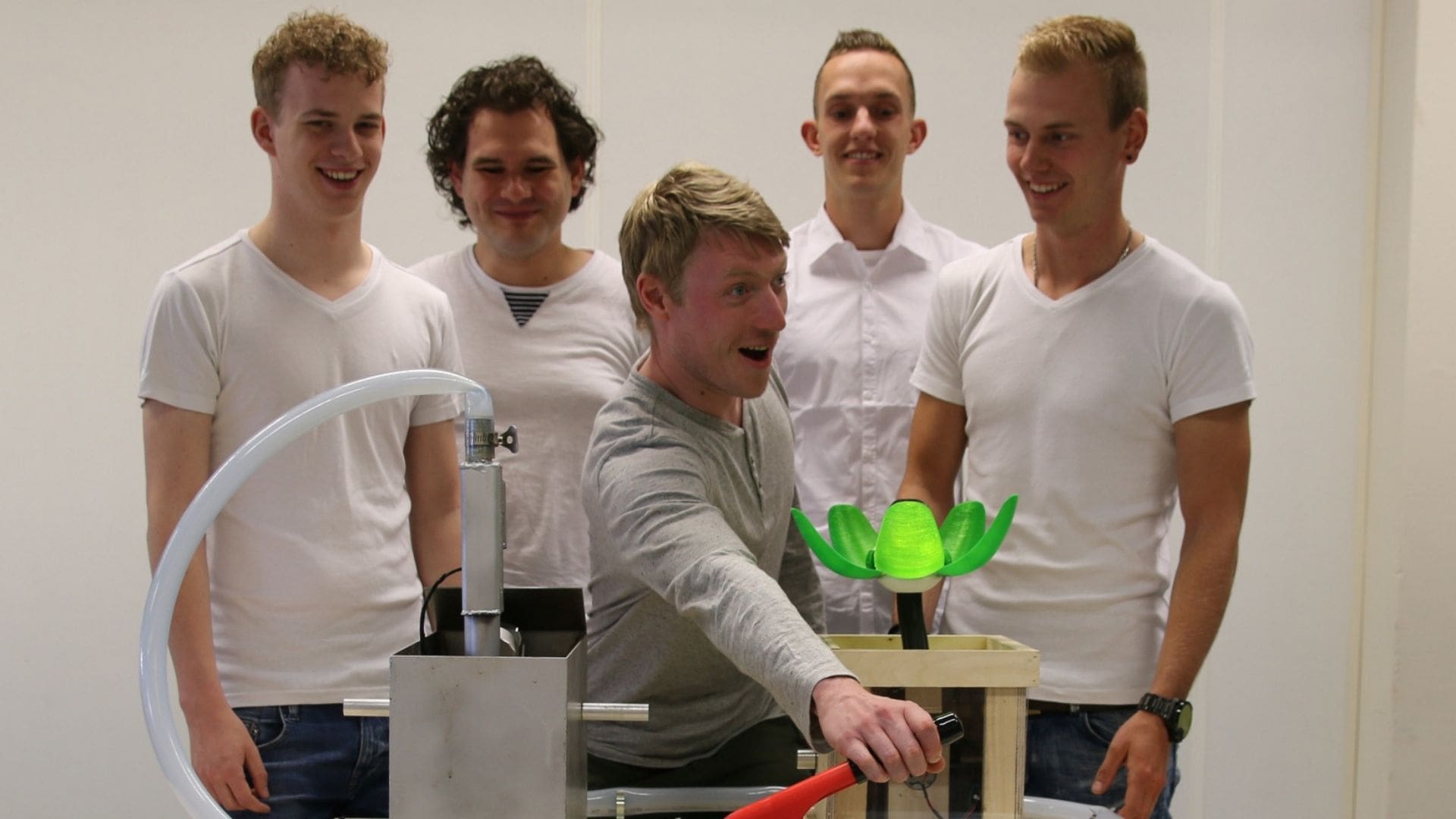 Picture students with project