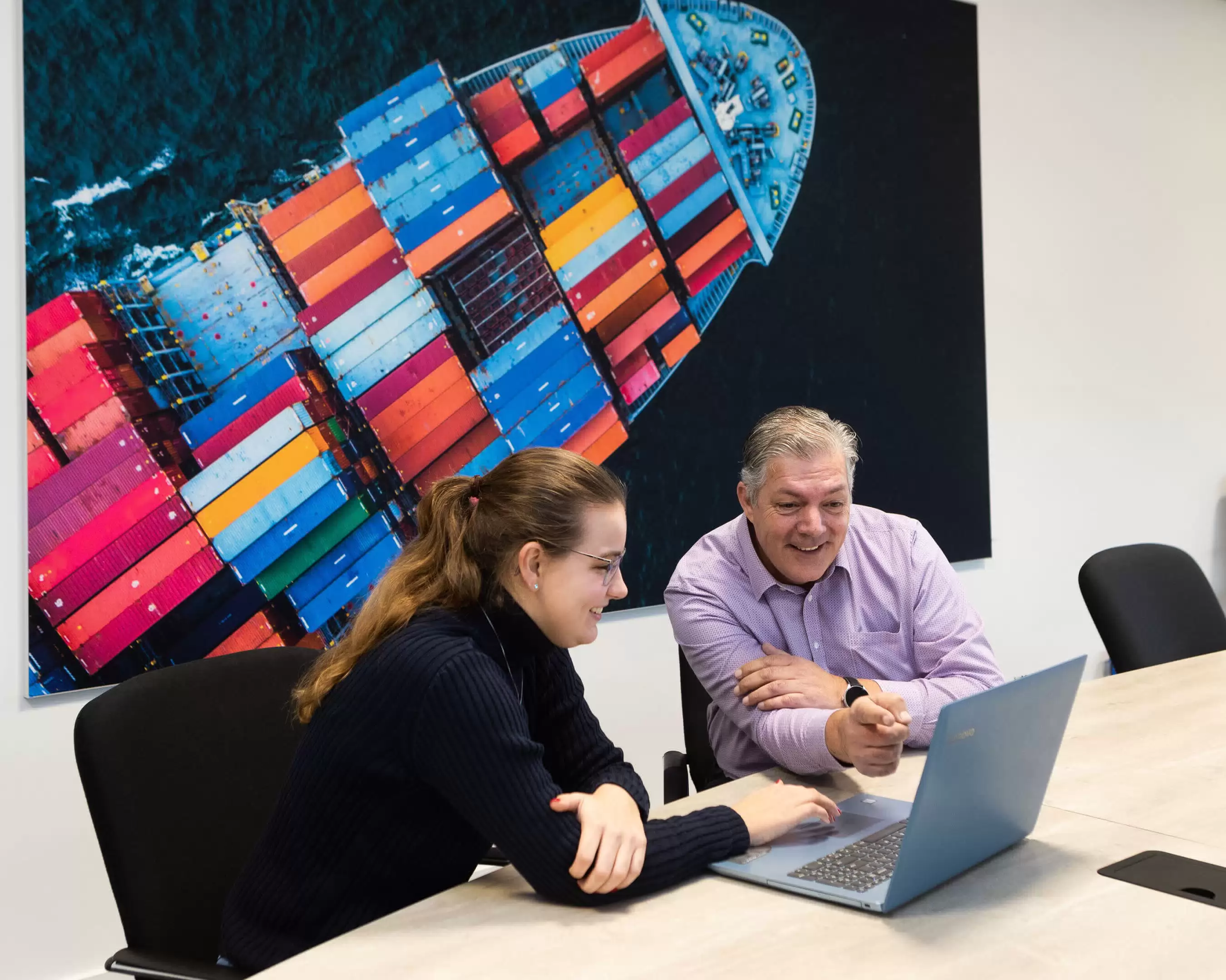 Studenten aan het werk Logistics Engineering