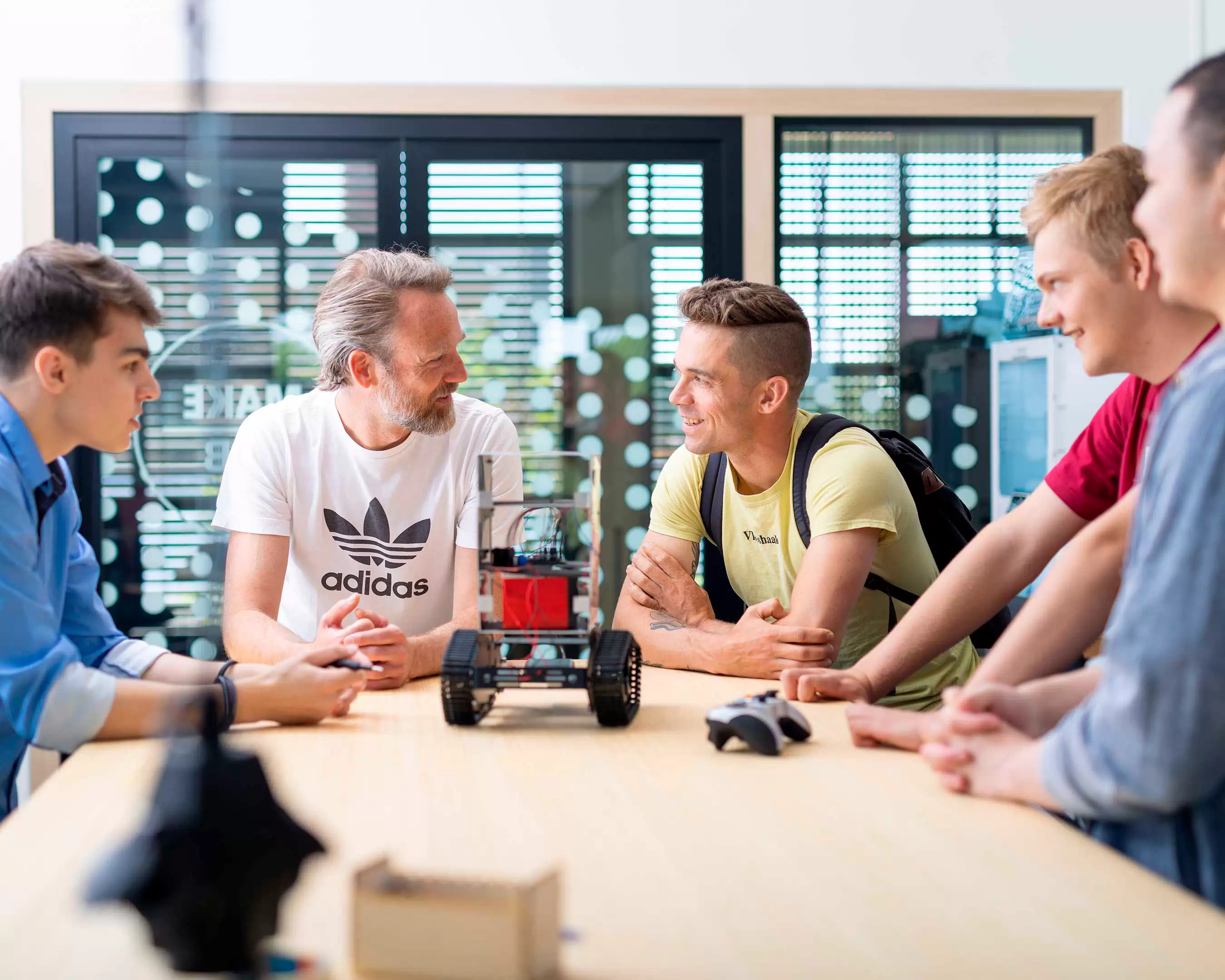 Students Master Applied IT