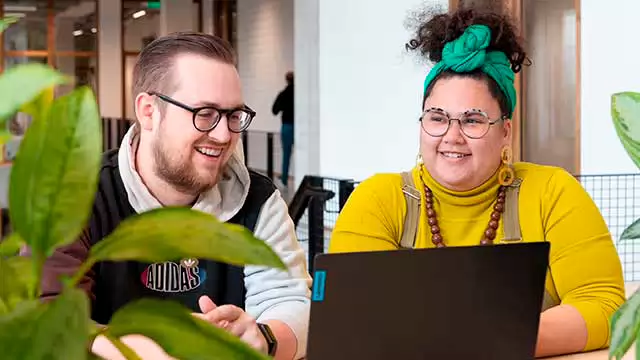 Sfeerafbeelding Associate Degree ICT