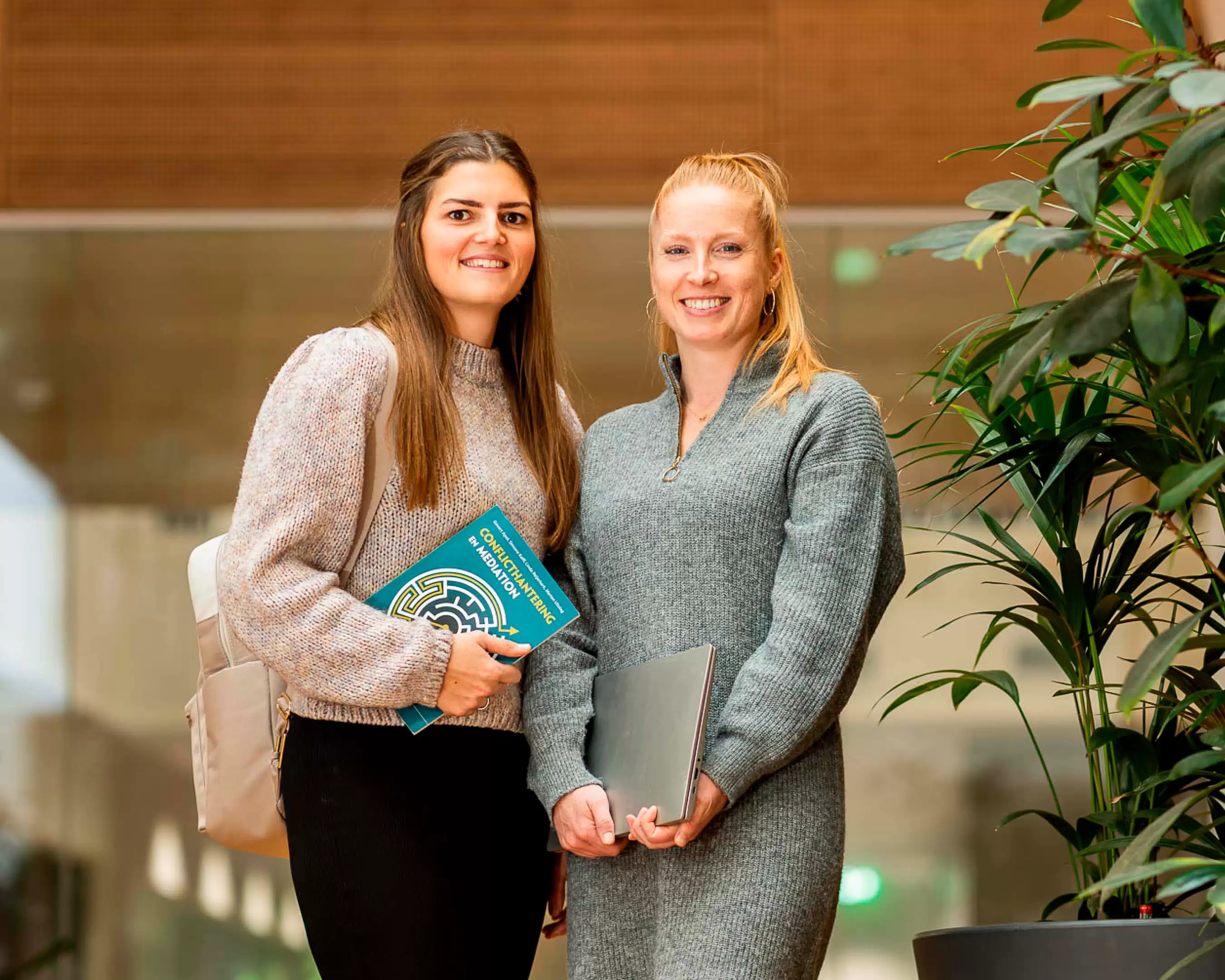 studenten ad sociaal werk deeltijd op school 