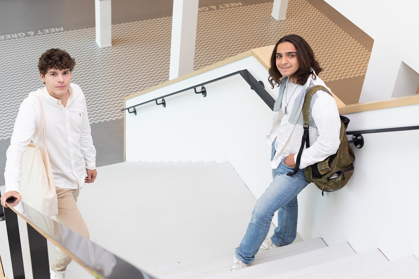 Studenten Bedrijfskunde op de campus