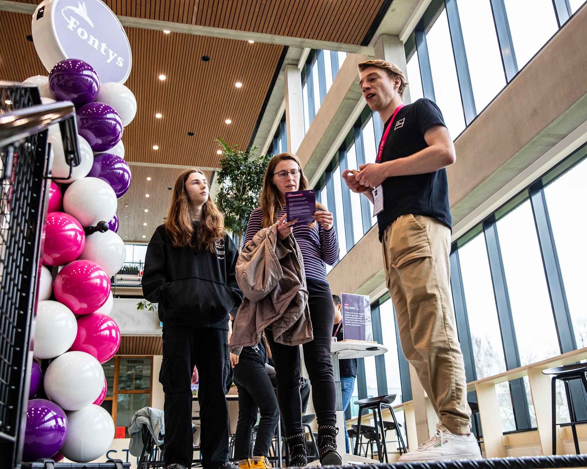 Sfeerimpressie open avond Fontys ICT