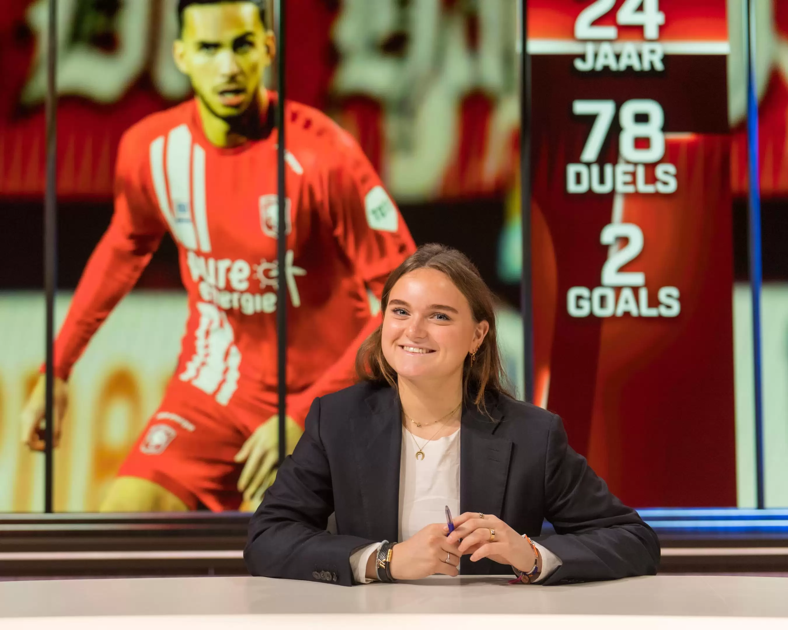 Student van opleiding SPECO Sportcommunicatie is aan het oefenen
