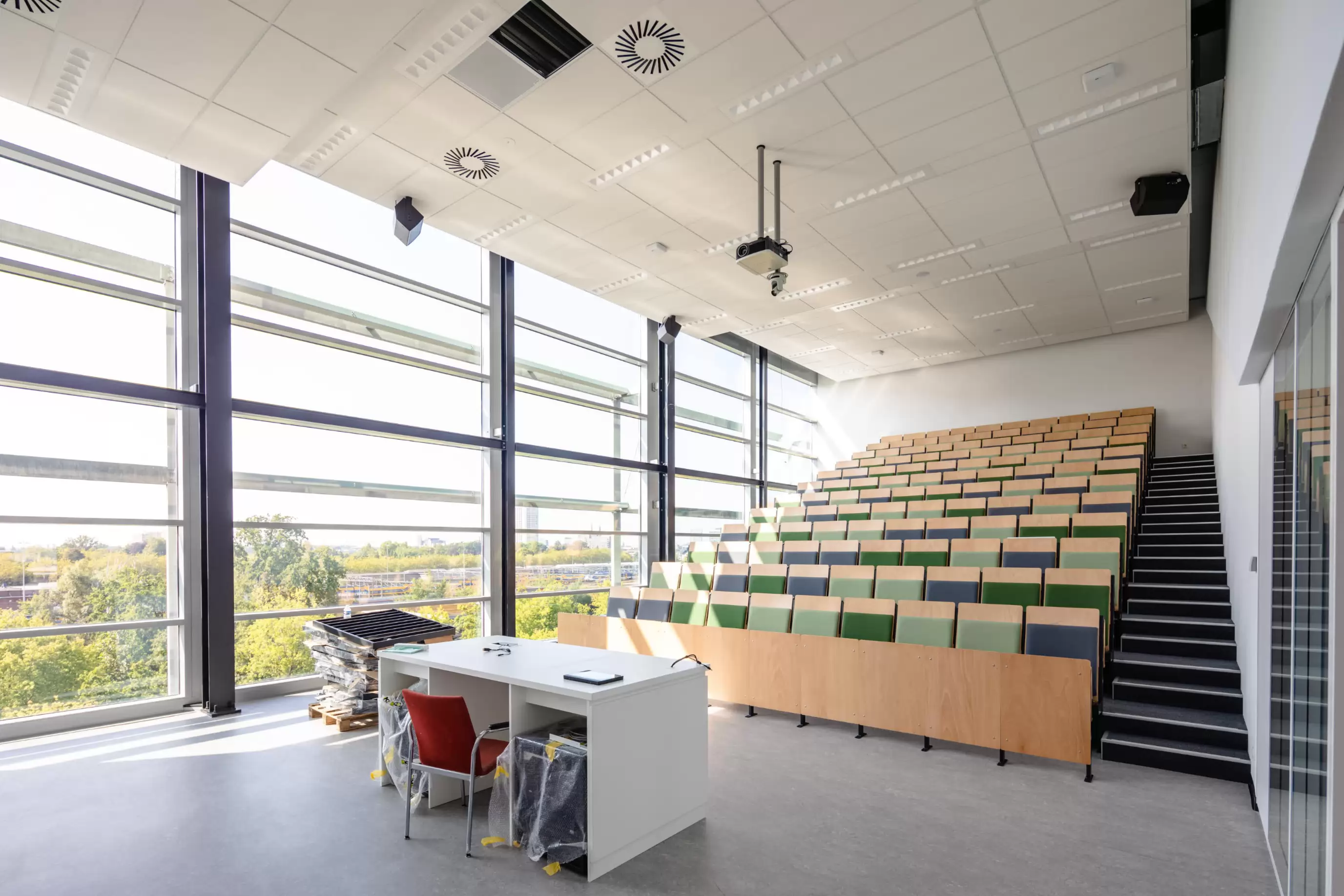 Eén van de nieuwe collegezalen